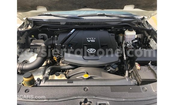 Buy Import Toyota Land Cruiser White Car in Import - Dubai in Kailahun Buy Import Toyota Land Cruiser White Car in Import - Dubai in Kailahun