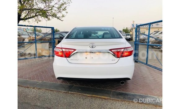 Buy Import Toyota Camry White Car in Import - Dubai in Kailahun Buy Import Toyota Camry White Car in Import - Dubai in Kailahun