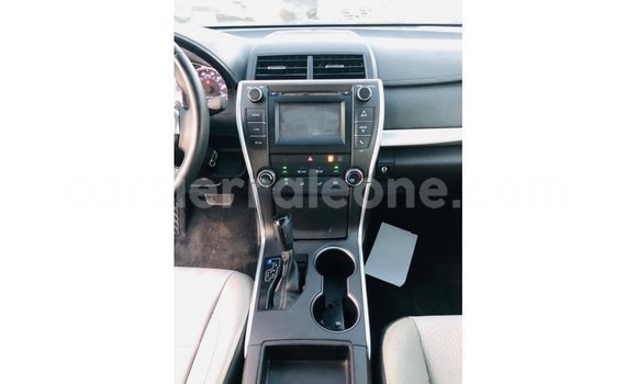 Buy Import Toyota Camry White Car in Import - Dubai in Kailahun Buy Import Toyota Camry White Car in Import - Dubai in Kailahun