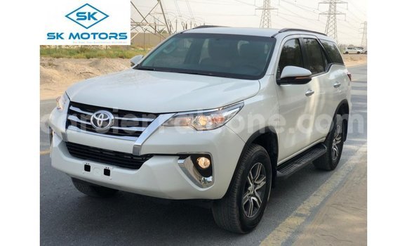 Buy Import Toyota Fortuner White Car in Import - Dubai in Kailahun