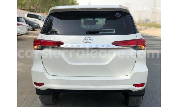 Buy Import Toyota Fortuner White Car in Import - Dubai in Kailahun Buy Import Toyota Fortuner White Car in Import - Dubai in Kailahun