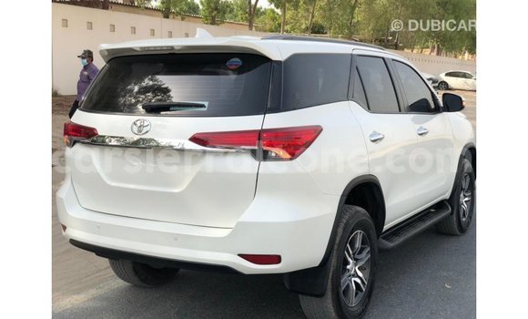 Buy Import Toyota Fortuner White Car in Import - Dubai in Kailahun Buy Import Toyota Fortuner White Car in Import - Dubai in Kailahun