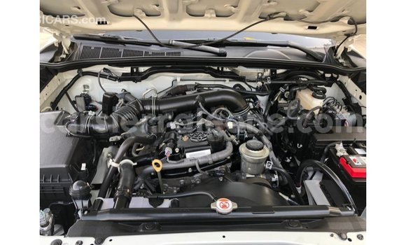 Buy Import Toyota Fortuner White Car in Import - Dubai in Kailahun Buy Import Toyota Fortuner White Car in Import - Dubai in Kailahun