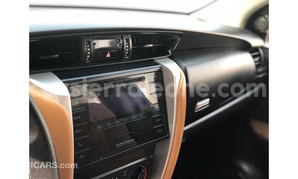 Buy Import Toyota Fortuner White Car in Import - Dubai in Kailahun Buy Import Toyota Fortuner White Car in Import - Dubai in Kailahun