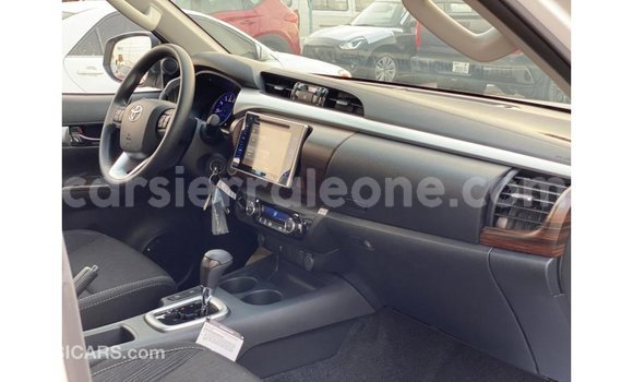 Buy Import Toyota Hilux White Car in Import - Dubai in Kailahun Buy Import Toyota Hilux White Car in Import - Dubai in Kailahun