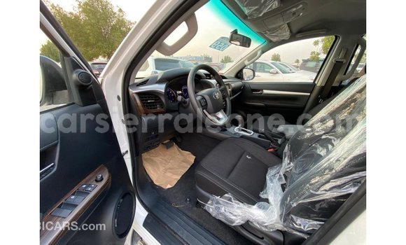 Buy Import Toyota Hilux White Car in Import - Dubai in Kailahun Buy Import Toyota Hilux White Car in Import - Dubai in Kailahun