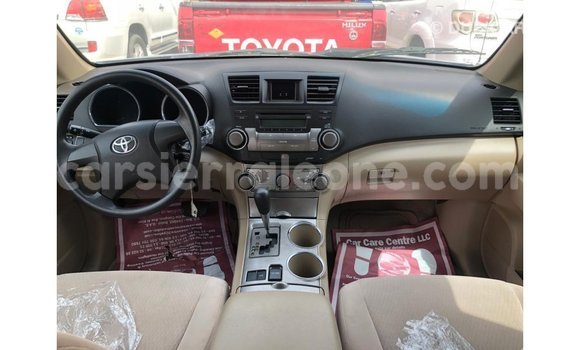 Buy Import Toyota Highlander Blue Car in Import - Dubai in Kailahun Buy Import Toyota Highlander Blue Car in Import - Dubai in Kailahun