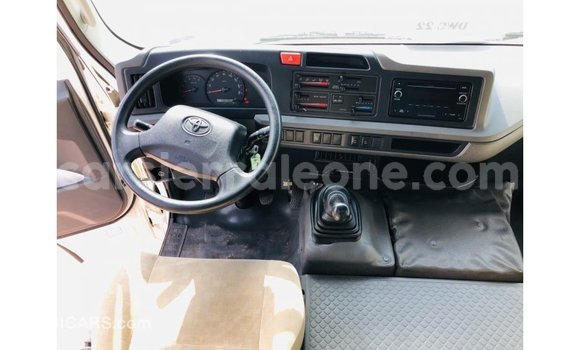 Buy Import Toyota Coaster White Car in Import - Dubai in Kailahun Buy Import Toyota Coaster White Car in Import - Dubai in Kailahun
