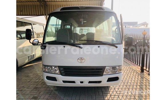Acheter Import Voiture Toyota Coaster Blanc à Import - Dubai, Kailahun Acheter Import Voiture Toyota Coaster Blanc à Import - Dubai, Kailahun