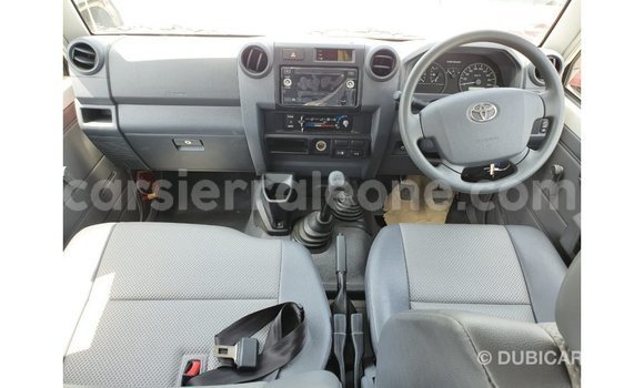 Buy Import Toyota Land Cruiser White Car in Import - Dubai in Kailahun Buy Import Toyota Land Cruiser White Car in Import - Dubai in Kailahun