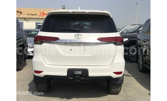 Buy Import Toyota Fortuner White Car in Import - Dubai in Kailahun Buy Import Toyota Fortuner White Car in Import - Dubai in Kailahun