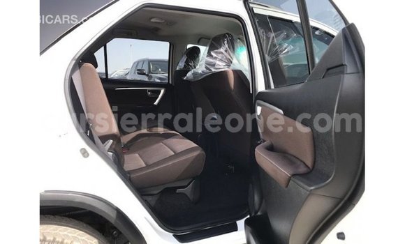 Buy Import Toyota Fortuner White Car in Import - Dubai in Kailahun Buy Import Toyota Fortuner White Car in Import - Dubai in Kailahun