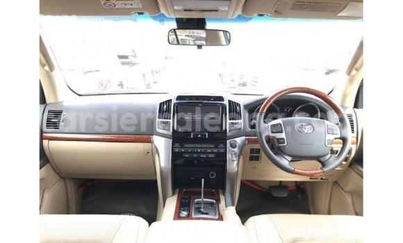 Buy Import Toyota Land Cruiser Red Car in Import - Dubai in Kailahun Buy Import Toyota Land Cruiser Red Car in Import - Dubai in Kailahun