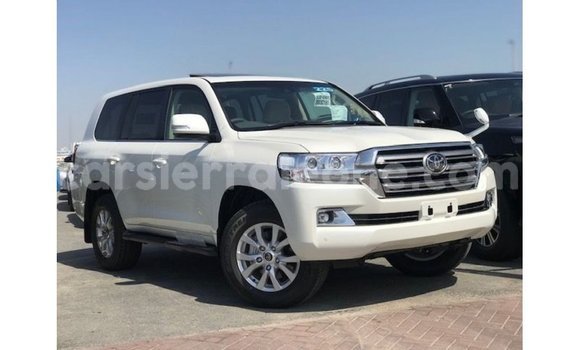 Buy Import Toyota Land Cruiser White Car in Import - Dubai in Kailahun