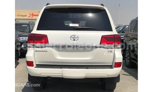 Buy Import Toyota Land Cruiser White Car in Import - Dubai in Kailahun Buy Import Toyota Land Cruiser White Car in Import - Dubai in Kailahun
