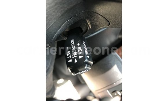 Buy Import Toyota Land Cruiser White Car in Import - Dubai in Kailahun Buy Import Toyota Land Cruiser White Car in Import - Dubai in Kailahun