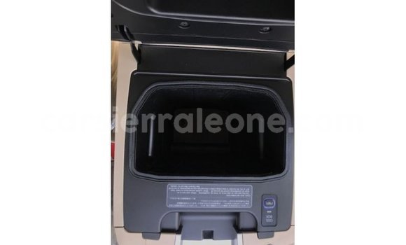 Buy Import Toyota Land Cruiser Black Car in Import - Dubai in Kailahun Buy Import Toyota Land Cruiser Black Car in Import - Dubai in Kailahun