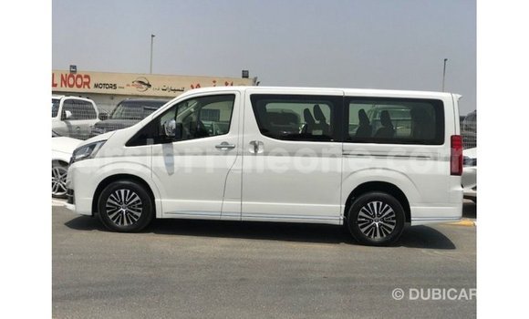 Buy Import Toyota Granvia White Car in Import - Dubai in Kailahun Buy Import Toyota Granvia White Car in Import - Dubai in Kailahun
