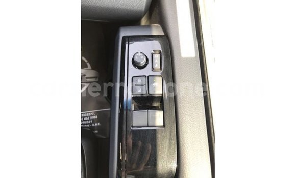 Buy Import Toyota Granvia White Car in Import - Dubai in Kailahun Buy Import Toyota Granvia White Car in Import - Dubai in Kailahun