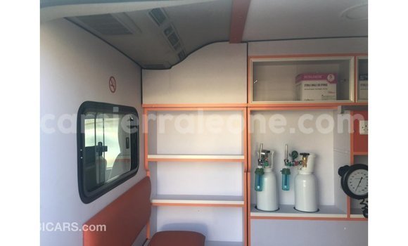 Buy Import Toyota Hiace White Car in Import - Dubai in Kailahun Buy Import Toyota Hiace White Car in Import - Dubai in Kailahun