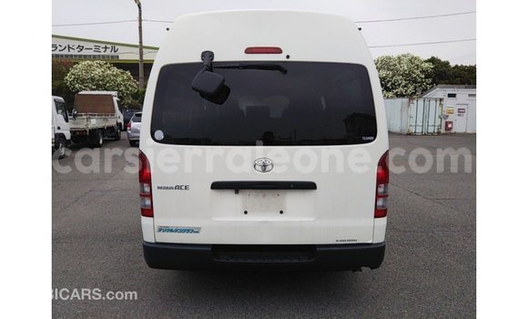 Buy Import Toyota Hiace White Car in Import - Dubai in Kailahun Buy Import Toyota Hiace White Car in Import - Dubai in Kailahun