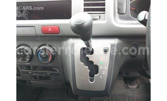 Buy Import Toyota Hiace White Car in Import - Dubai in Kailahun Buy Import Toyota Hiace White Car in Import - Dubai in Kailahun
