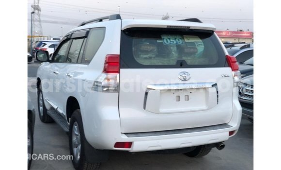 Buy Import Toyota Prado White Car in Import - Dubai in Kailahun Buy Import Toyota Prado White Car in Import - Dubai in Kailahun