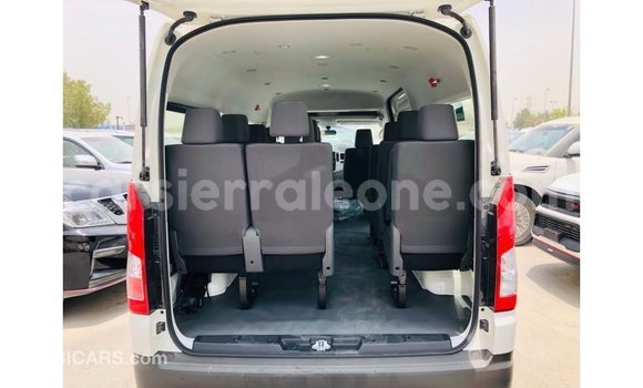 Buy Import Toyota Hiace White Car in Import - Dubai in Kailahun Buy Import Toyota Hiace White Car in Import - Dubai in Kailahun