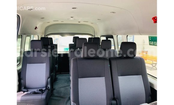 Buy Import Toyota Hiace White Car in Import - Dubai in Kailahun Buy Import Toyota Hiace White Car in Import - Dubai in Kailahun