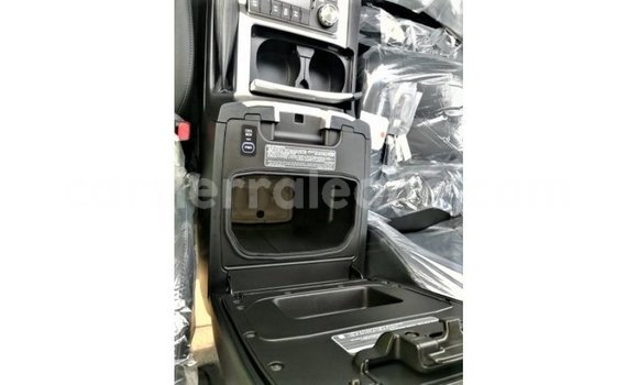 Buy Import Toyota Land Cruiser White Car in Import - Dubai in Kailahun Buy Import Toyota Land Cruiser White Car in Import - Dubai in Kailahun