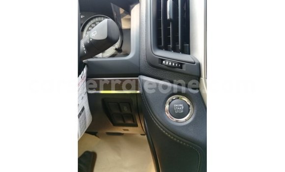 Buy Import Toyota Land Cruiser White Car in Import - Dubai in Kailahun Buy Import Toyota Land Cruiser White Car in Import - Dubai in Kailahun
