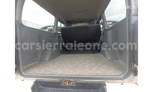 Buy Import Toyota Hiace White Car in Import - Dubai in Kailahun Buy Import Toyota Hiace White Car in Import - Dubai in Kailahun