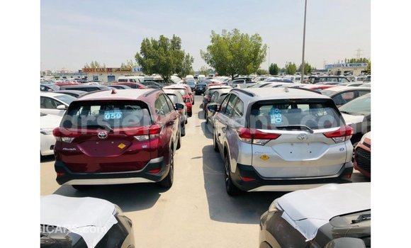 Acheter Import Voiture Toyota Rush Rouge à Import - Dubai, Kailahun Acheter Import Voiture Toyota Rush Rouge à Import - Dubai, Kailahun