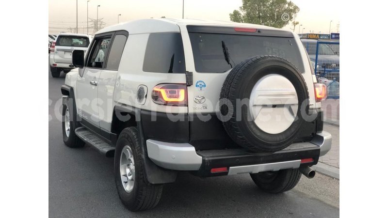 Big with watermark toyota fj cruiser kailahun import dubai 6873