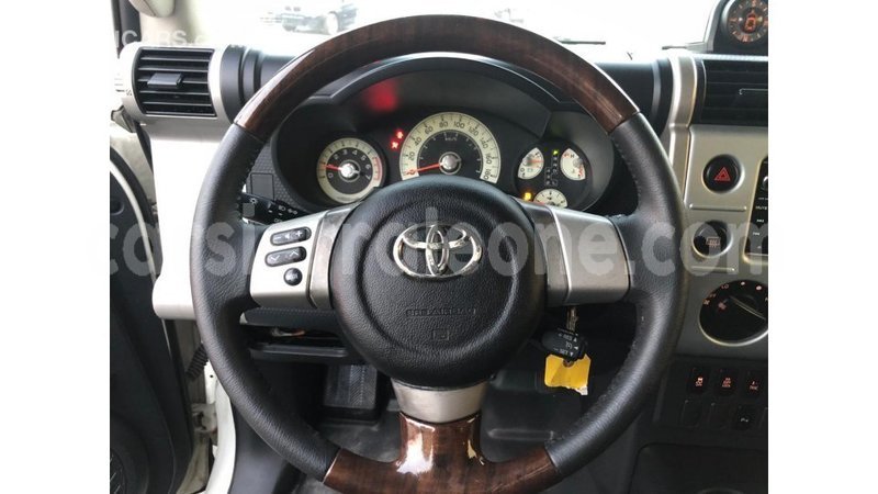 Big with watermark toyota fj cruiser kailahun import dubai 6873