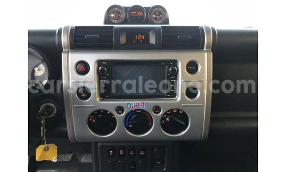 Acheter Import Voiture Toyota FJ Cruiser Blanc à Import - Dubai, Kailahun Acheter Import Voiture Toyota FJ Cruiser Blanc à Import - Dubai, Kailahun