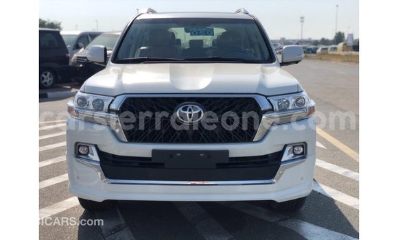 Buy Import Toyota Land Cruiser White Car in Import - Dubai in Kailahun Buy Import Toyota Land Cruiser White Car in Import - Dubai in Kailahun