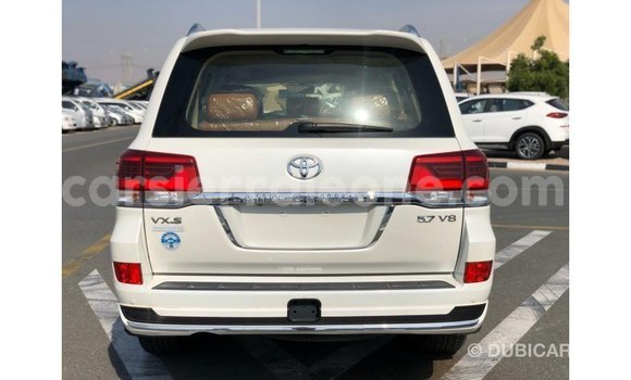 Buy Import Toyota Land Cruiser White Car in Import - Dubai in Kailahun Buy Import Toyota Land Cruiser White Car in Import - Dubai in Kailahun