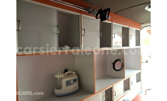 Buy Import Toyota Hiace White Car in Import - Dubai in Kailahun Buy Import Toyota Hiace White Car in Import - Dubai in Kailahun