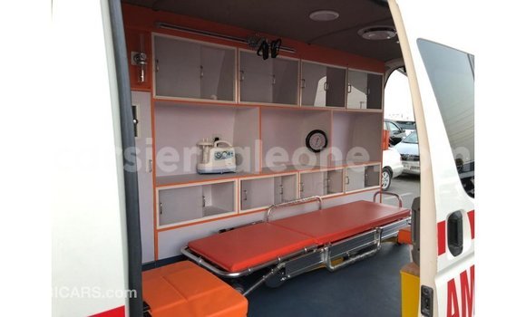 Buy Import Toyota Hiace White Car in Import - Dubai in Kailahun Buy Import Toyota Hiace White Car in Import - Dubai in Kailahun