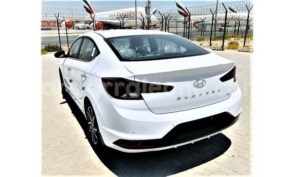 Buy Import Hyundai Elantra White Car in Import - Dubai in Kailahun Buy Import Hyundai Elantra White Car in Import - Dubai in Kailahun