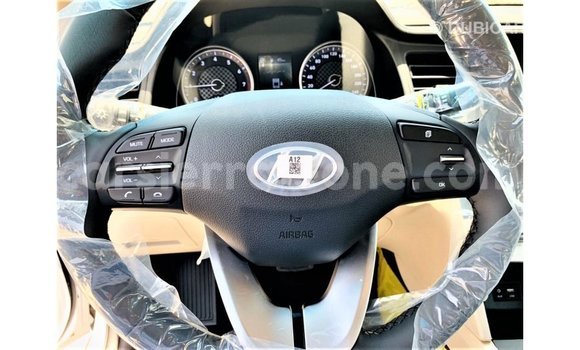Buy Import Hyundai Elantra White Car in Import - Dubai in Kailahun Buy Import Hyundai Elantra White Car in Import - Dubai in Kailahun