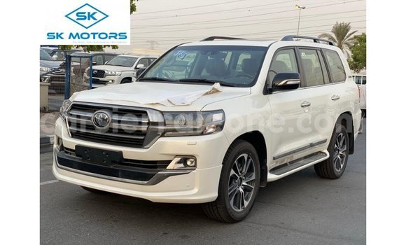Buy Import Toyota Land Cruiser White Car in Import - Dubai in Kailahun Buy Import Toyota Land Cruiser White Car in Import - Dubai in Kailahun