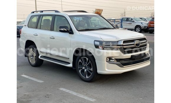Buy Import Toyota Land Cruiser White Car in Import - Dubai in Kailahun Buy Import Toyota Land Cruiser White Car in Import - Dubai in Kailahun
