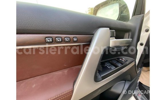 Buy Import Toyota Land Cruiser White Car in Import - Dubai in Kailahun Buy Import Toyota Land Cruiser White Car in Import - Dubai in Kailahun