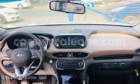 Buy Import Hyundai Santa Fe Green Car in Import - Dubai in Kailahun Buy Import Hyundai Santa Fe Green Car in Import - Dubai in Kailahun