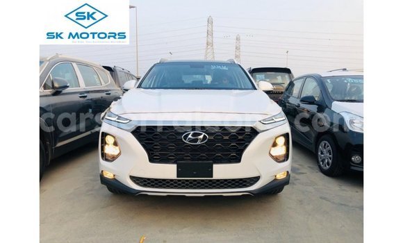 Buy Import Hyundai Santa Fe White Car in Import - Dubai in Kailahun Buy Import Hyundai Santa Fe White Car in Import - Dubai in Kailahun