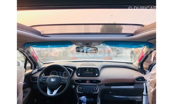 Buy Import Hyundai Santa Fe White Car in Import - Dubai in Kailahun Buy Import Hyundai Santa Fe White Car in Import - Dubai in Kailahun