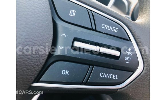 Buy Import Hyundai Santa Fe White Car in Import - Dubai in Kailahun Buy Import Hyundai Santa Fe White Car in Import - Dubai in Kailahun