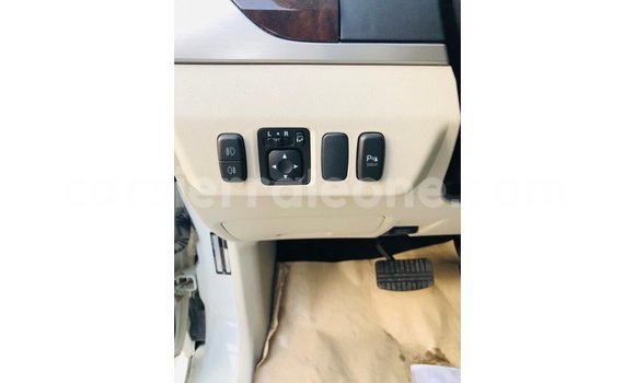 Buy Import Mitsubishi Pajero White Car in Import - Dubai in Kailahun Buy Import Mitsubishi Pajero White Car in Import - Dubai in Kailahun